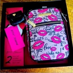 Betsey Johnson Pink Lips Crossbody & Tech Case Set NWT | Gift Box Included